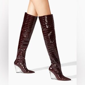 $1200 Stuart Weitzman
Lucite 100mm thigh-high boots size 7
